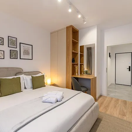 Eden Coresi Apartment With Free Private Parking-3